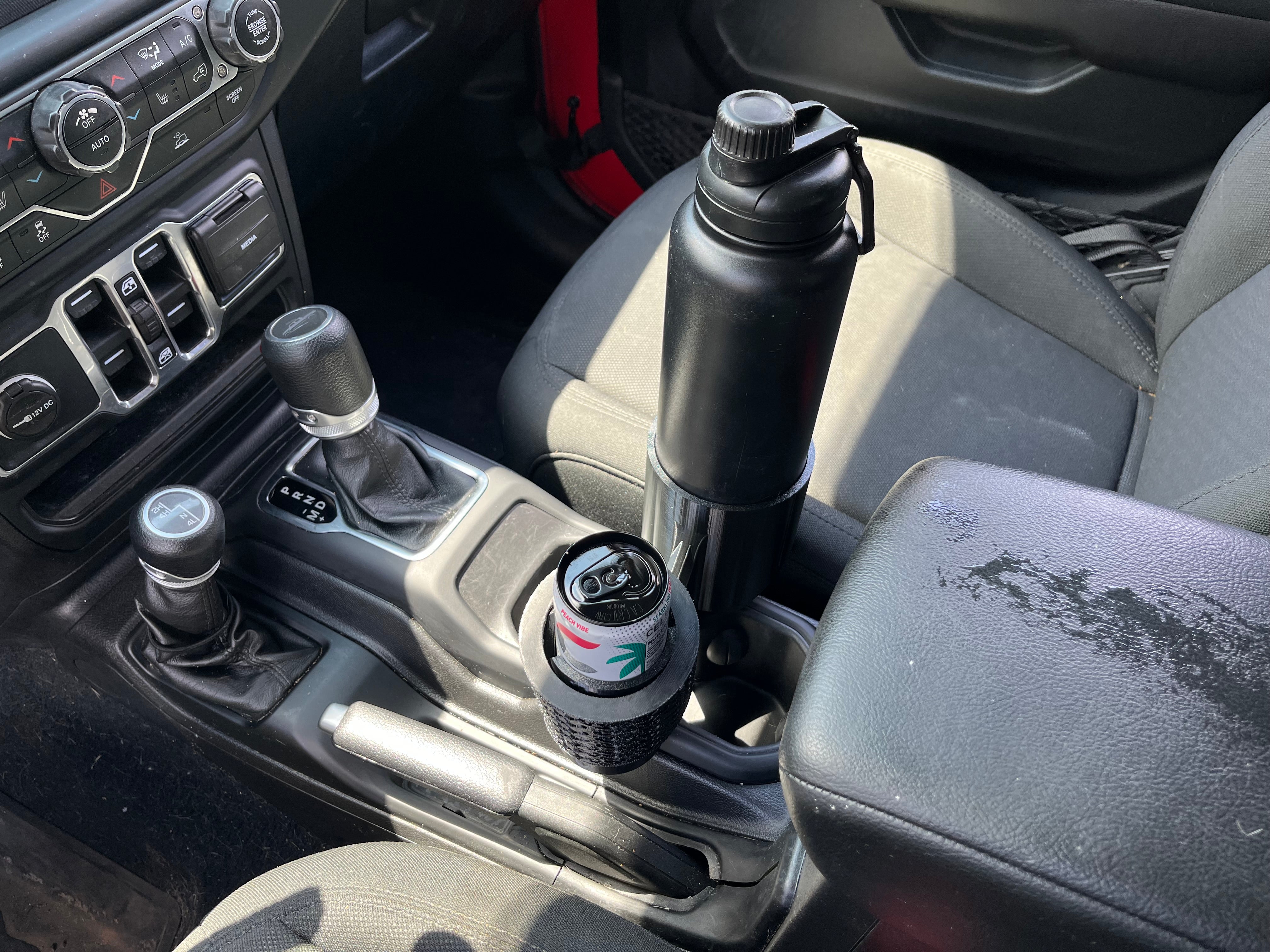 Jeep Gladiator Large Bottle Adapter