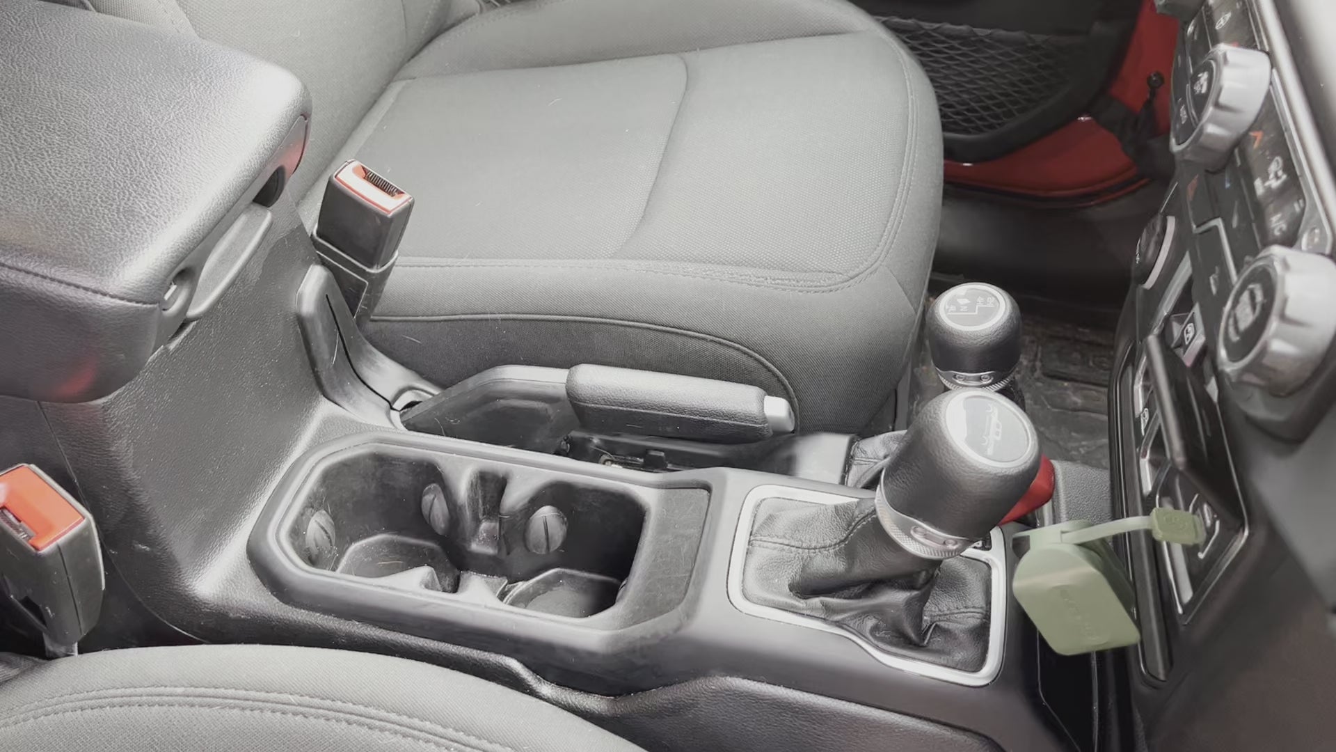Jeep Gladiator Cup Holder Video